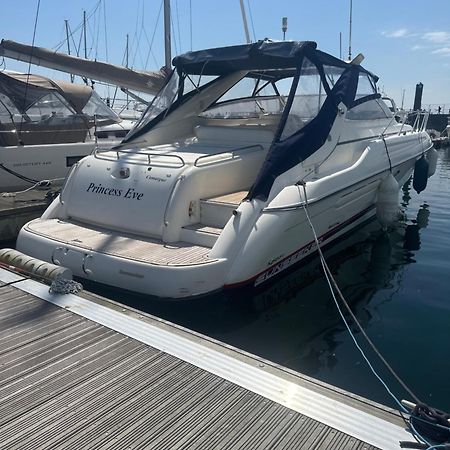 Boat Accommodation Ltd トーキー エクステリア 写真